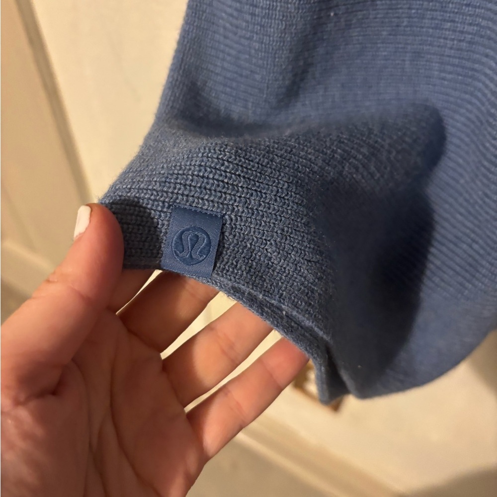 Women's‎ Blue Sweater - Picture 4 of 6